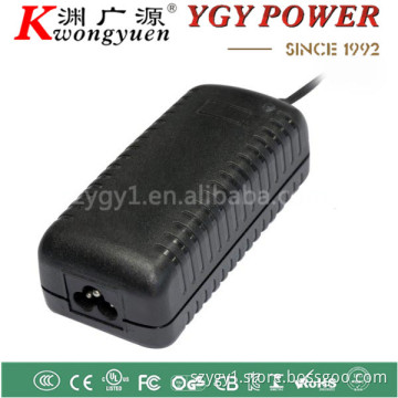 AC/DC Adapter Power Supply for CCTV Camera with 100 to 240V AC Input and 12V/5A DC Output Standard